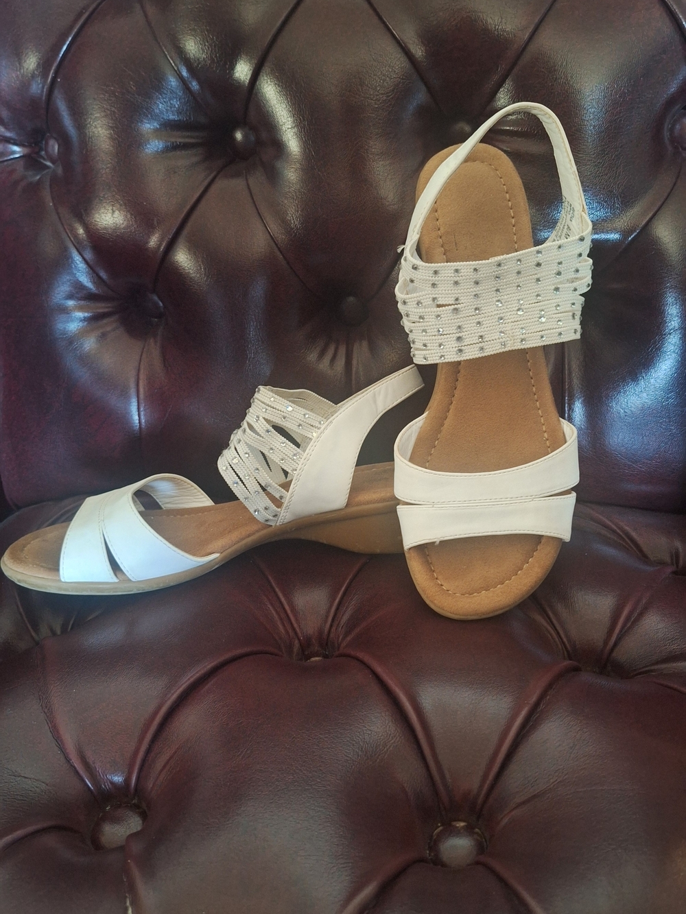 Women's White Soft Slingback Low Hee Sandals w Rhinestone Beaded Straps Size 6.5
